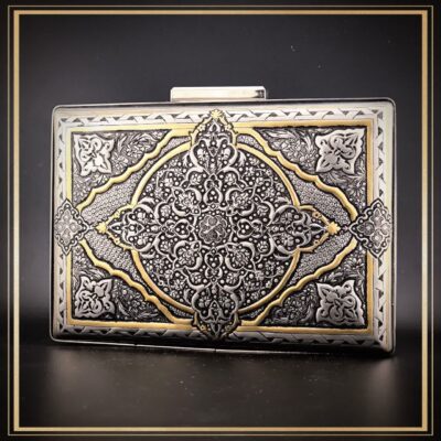 کیف دستی قلمزنی شده در فرم کتابی مدل چرخاب