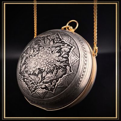 کیف گرد گنبدی مدل گل صدبرگ یک کیف دایره ای قلمزنی شده کیف دستی زنانه و دخترانه مناسب هدیه و کادو