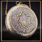 کیف دایره ای بزرگ قلمزنی مدل دلگشا یک کیف زنانه دستی در فرم گرد خاص و قشنگ مناسب کادو و هدیه