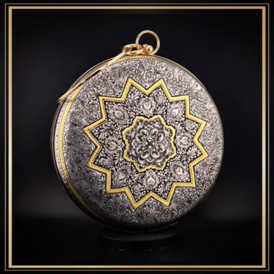 کیف دایره ای بزرگ قلمزنی شده مدل زاگرس یک کیف دستی زنانه در فرم گرد بسیار خاص و شیک مناسب هدیه روز مادر و کادو تولد و ولنتاین