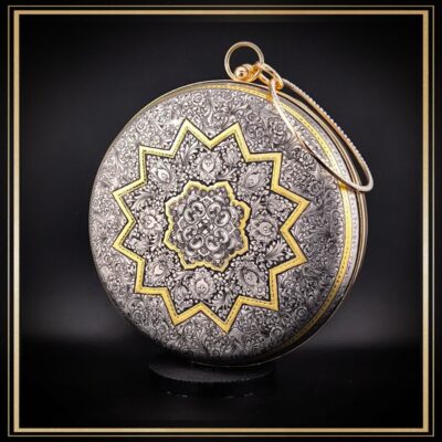 کیف دایره ای بزرگ قلمزنی شده مدل زاگرس یک کیف دستی زنانه در فرم گرد بسیار خاص و شیک مناسب هدیه روز مادر و کادو تولد و ولنتاین